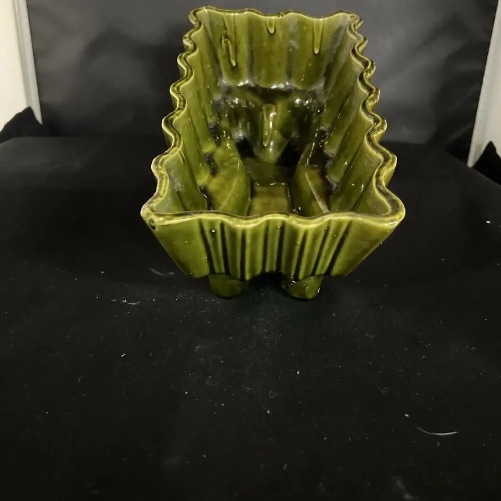 Vintage UPCO Avocado Green Planter #161 MCM Ungemach Pottery USA 8